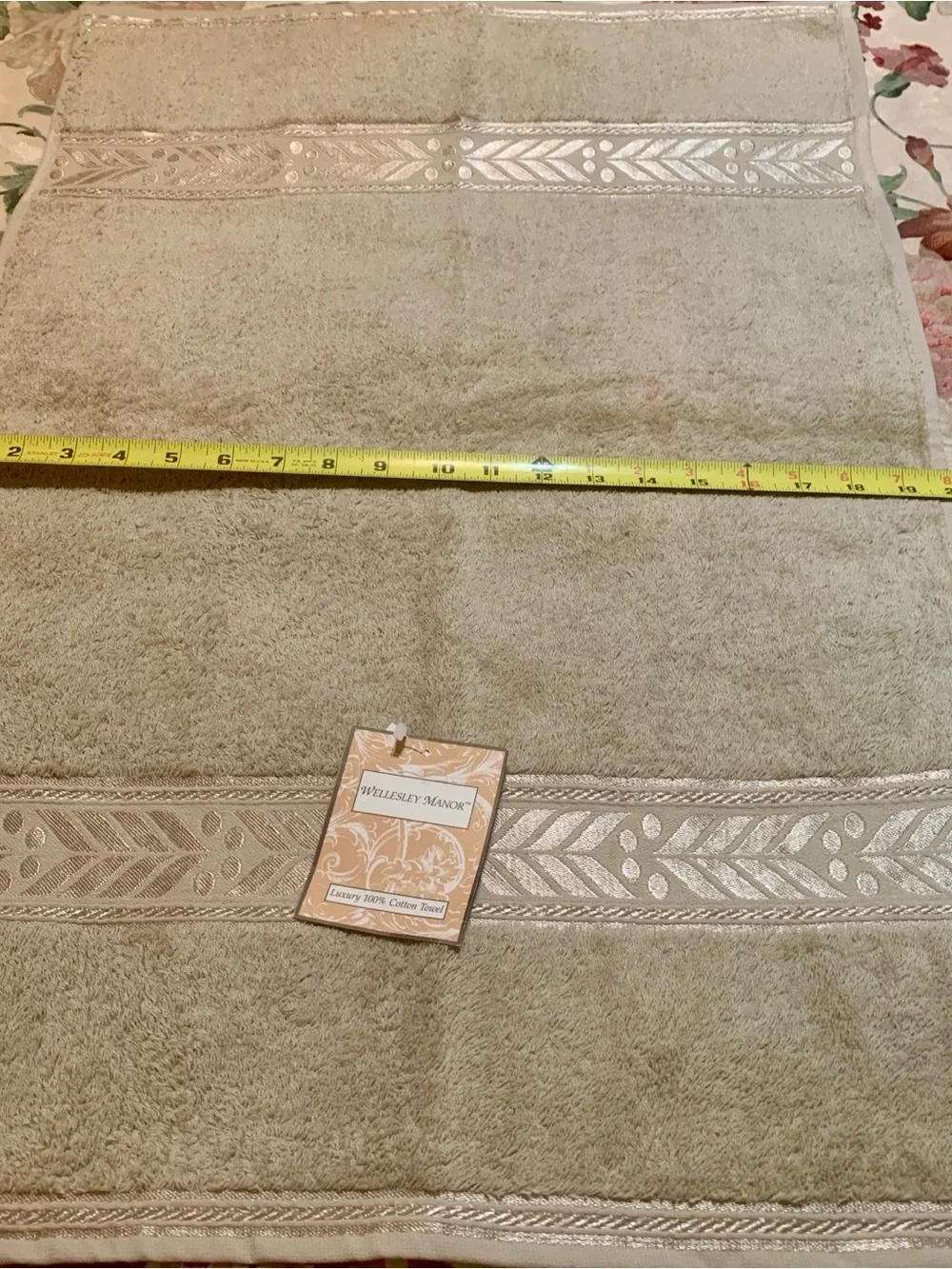 Wellesley Manor Luxury 100% Cotton Embellished Towels Taupe Tan 6-Piece Set NWT